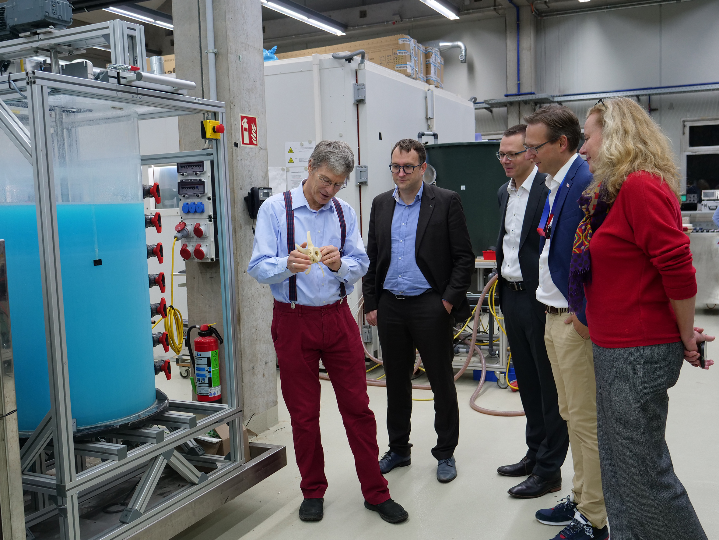 Institut für Kälte-, Klima- und Umweltschutz Prof. Dr. Michael Kauffeld und Stifter der Stiftungsprofessur Wärmepumpen