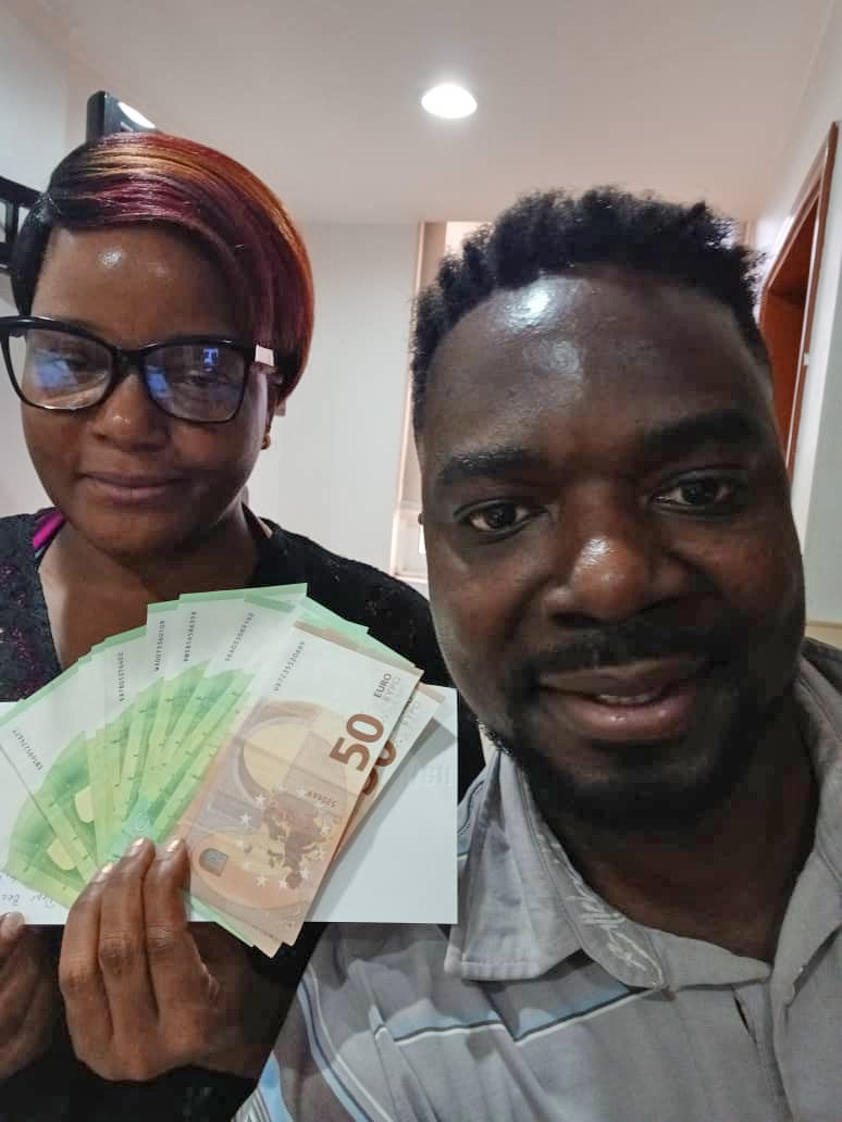 Beteiligte eines internationalen Forschungs-projekts helfen Familie eines verstobenen Projektpartners in Uganda