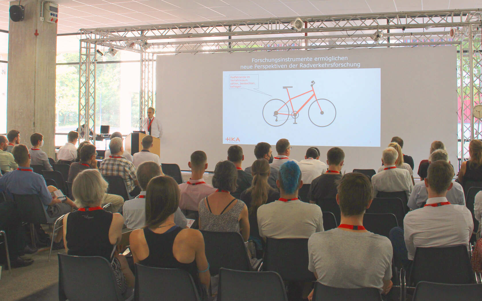 Konferenz Fahrradlabor Publikum und Vortragender