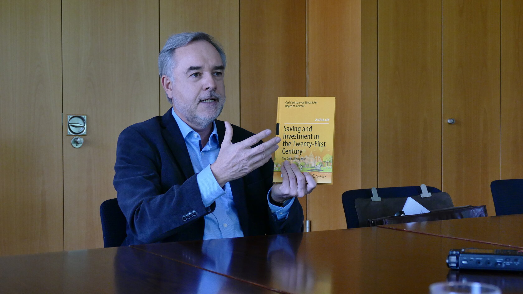 Gespräch zwischen Hagen Krämer und Hendrik Hunsinger zu seinem neuen Buch