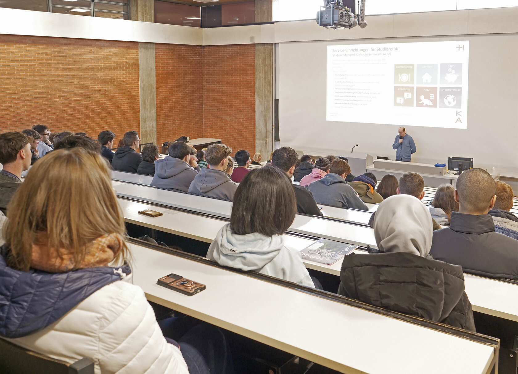 Die Hochschule Karlsruhe startet in das Sommersemester 2025