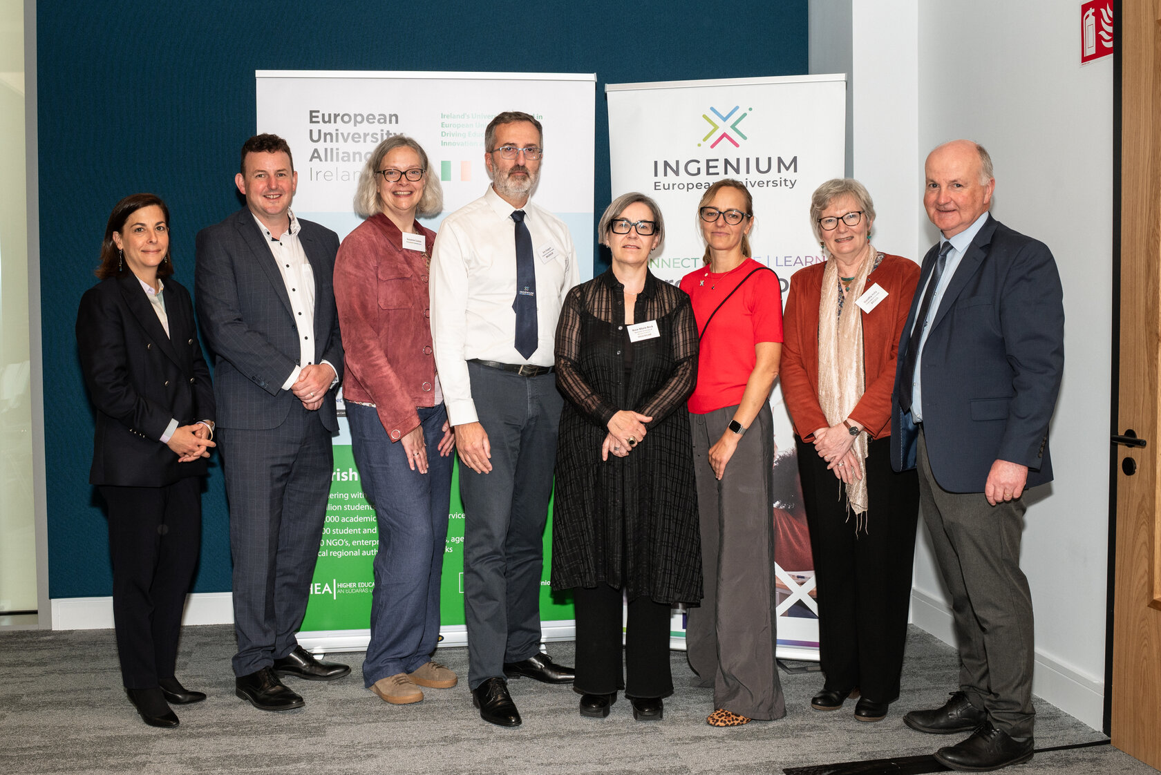 Gruppenfoto der INGENIUM-Teilnehmenden vor RollUps