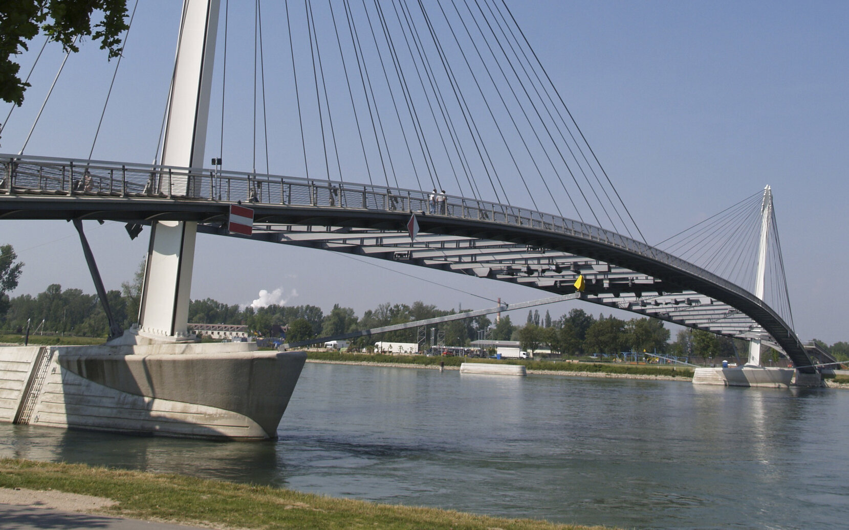 bridge "Passerelle des deux Rives" between Strasbourg and Kehl