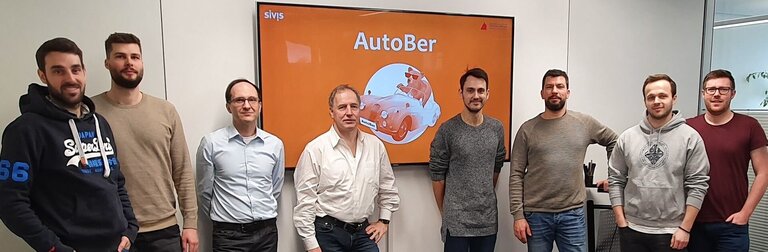 AutoBer- Projektteam: v.l.n.r. Daniel Heimburger (Entwickler, SIVIS), Simon Heni (Entwickler SIVIS), Prof. Dr. Bernd Scheuermann (Hochschule Karlsruhe), Kai Bounin (Projektleiter AutoBer, Gesch&auml;ftsf&uuml;hrer, SIVIS) Daniel Kreppein (Student, Hochschule Karlsruhe), Boris Grothues (Entwicklungsleiter, SIVIS), Matthias Beil (Student, Hochschule Karlsruhe), Simon Anderer (Akademischer Mitarbeiter, Hochschule Karlsruhe)