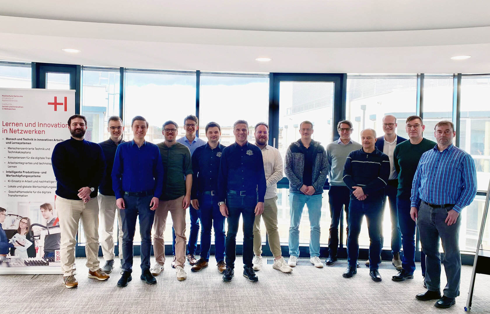 Projekt RegioFab Das Foto zeigt Teilnehmer des Projekts beim Kick-Off-Meeting in Karlsruhe