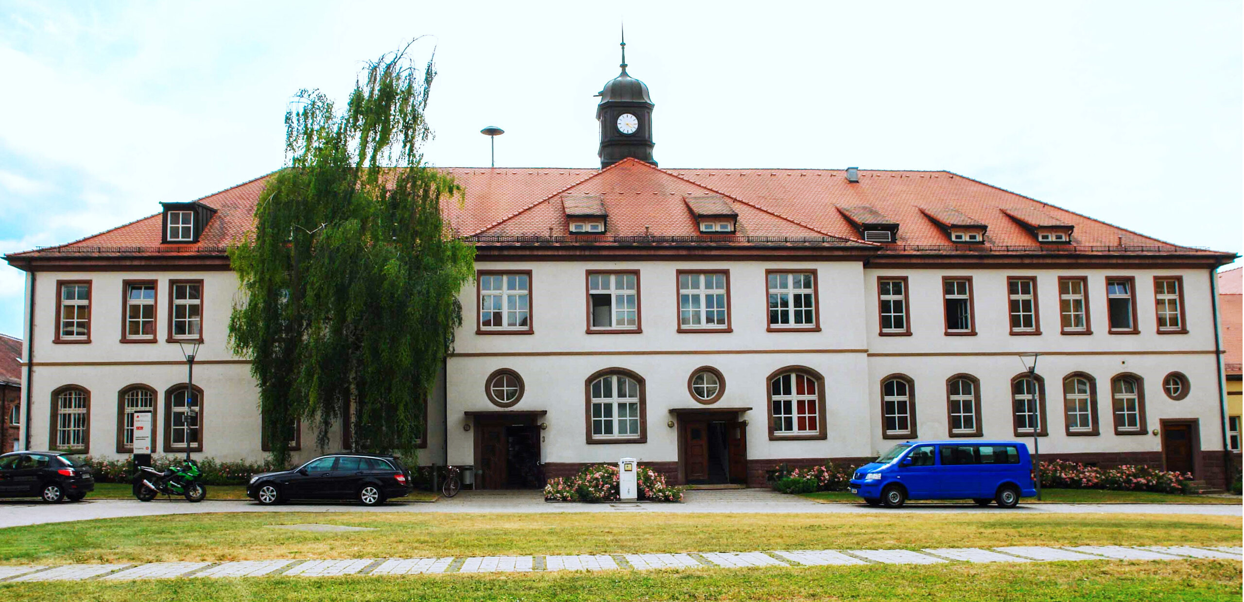 Institutsgebäude in Bruchsal, Foto: © HKA