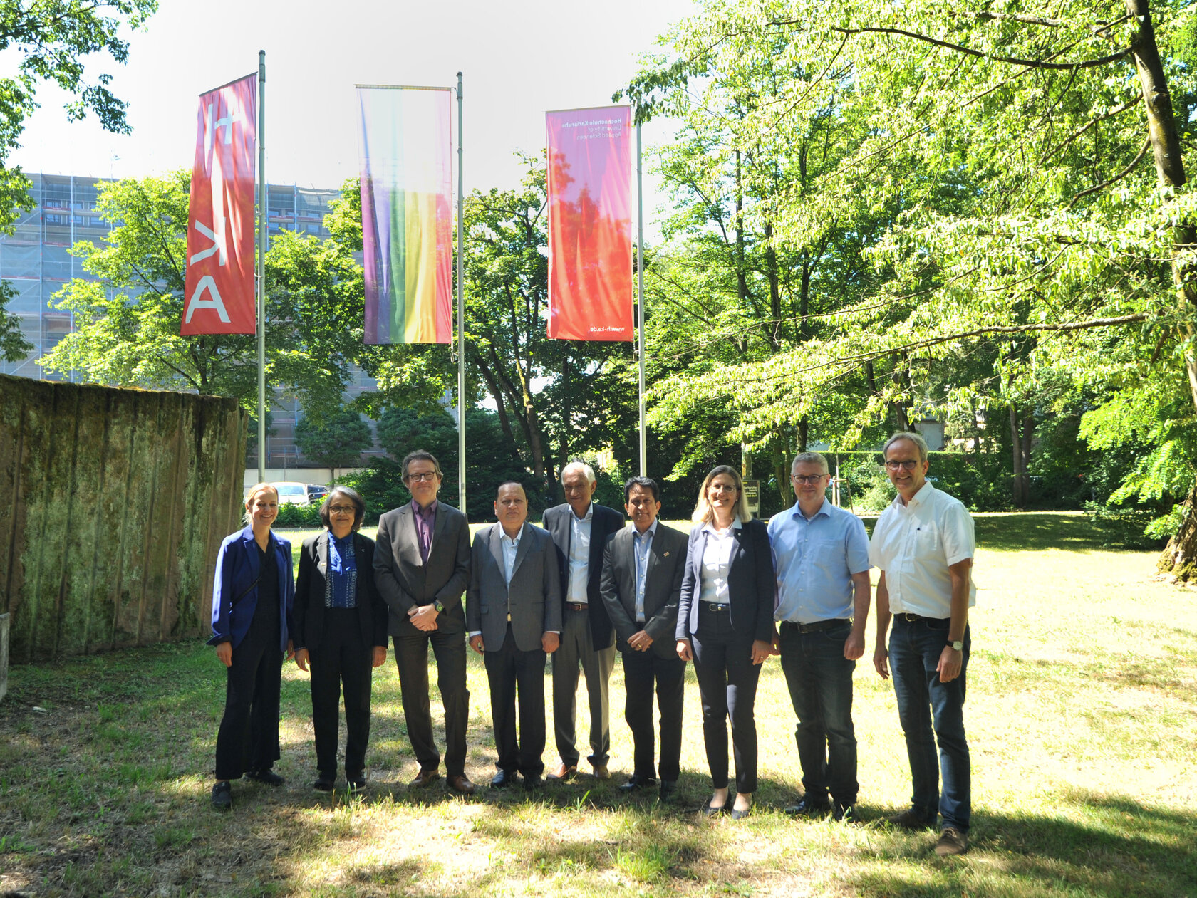 Group picture of members of NMIMS and HKA