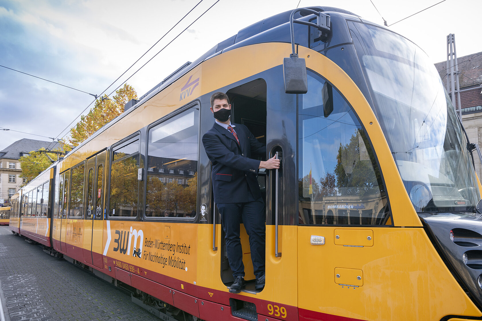 The regional light rail connects the surrounding area with Karlsruhe