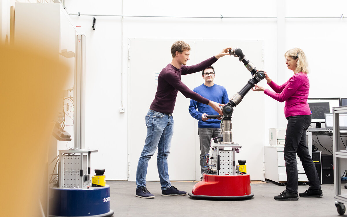 Robotics at the HKA