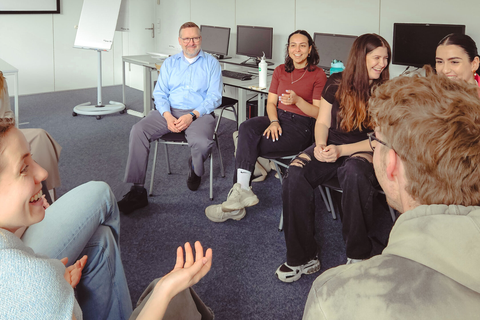 Prof. Melton und KMM-Masterstudierenden