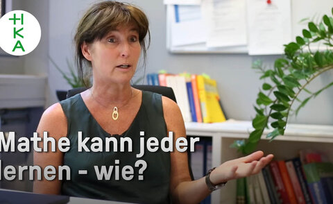 Die Leiterin unseres Lernzentrums Mathematik, Christine Ruck, stellt konkrete Maßnahmen zur Unterstützung der Studierenden im Bereich der Mathematik vor.