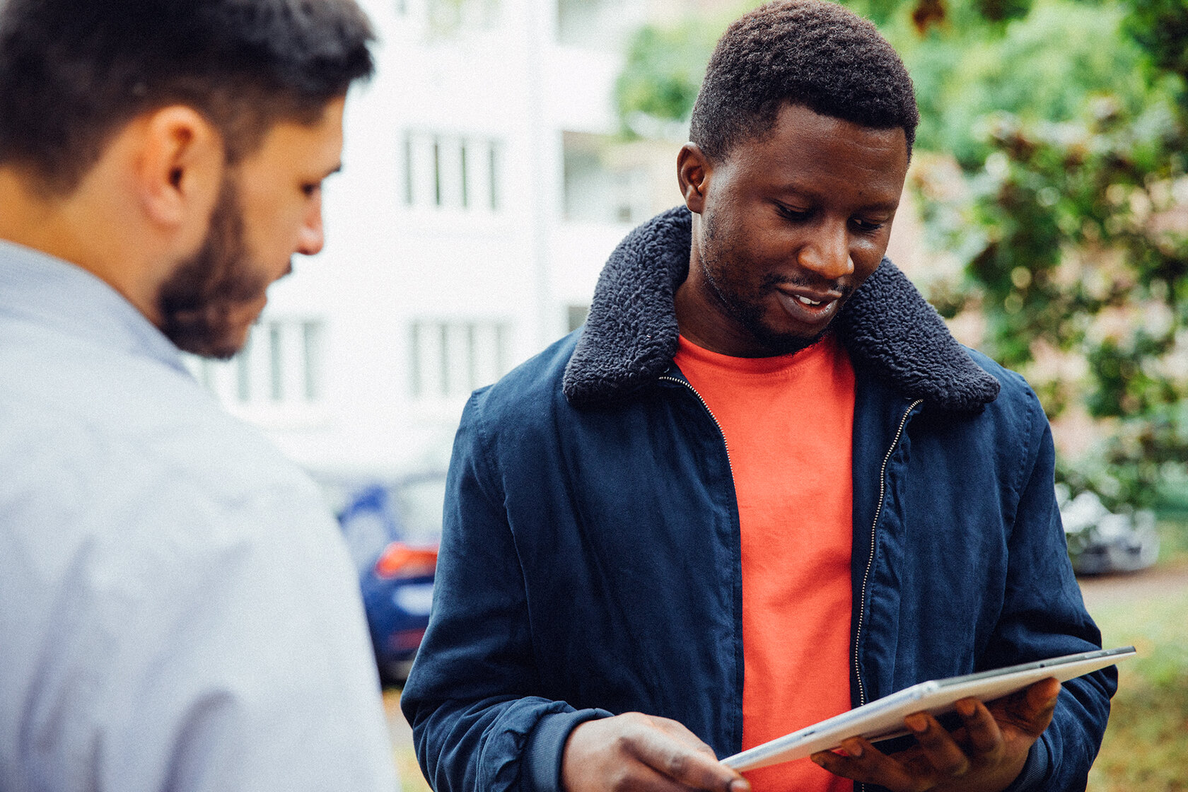 picture of the student holding a tablet